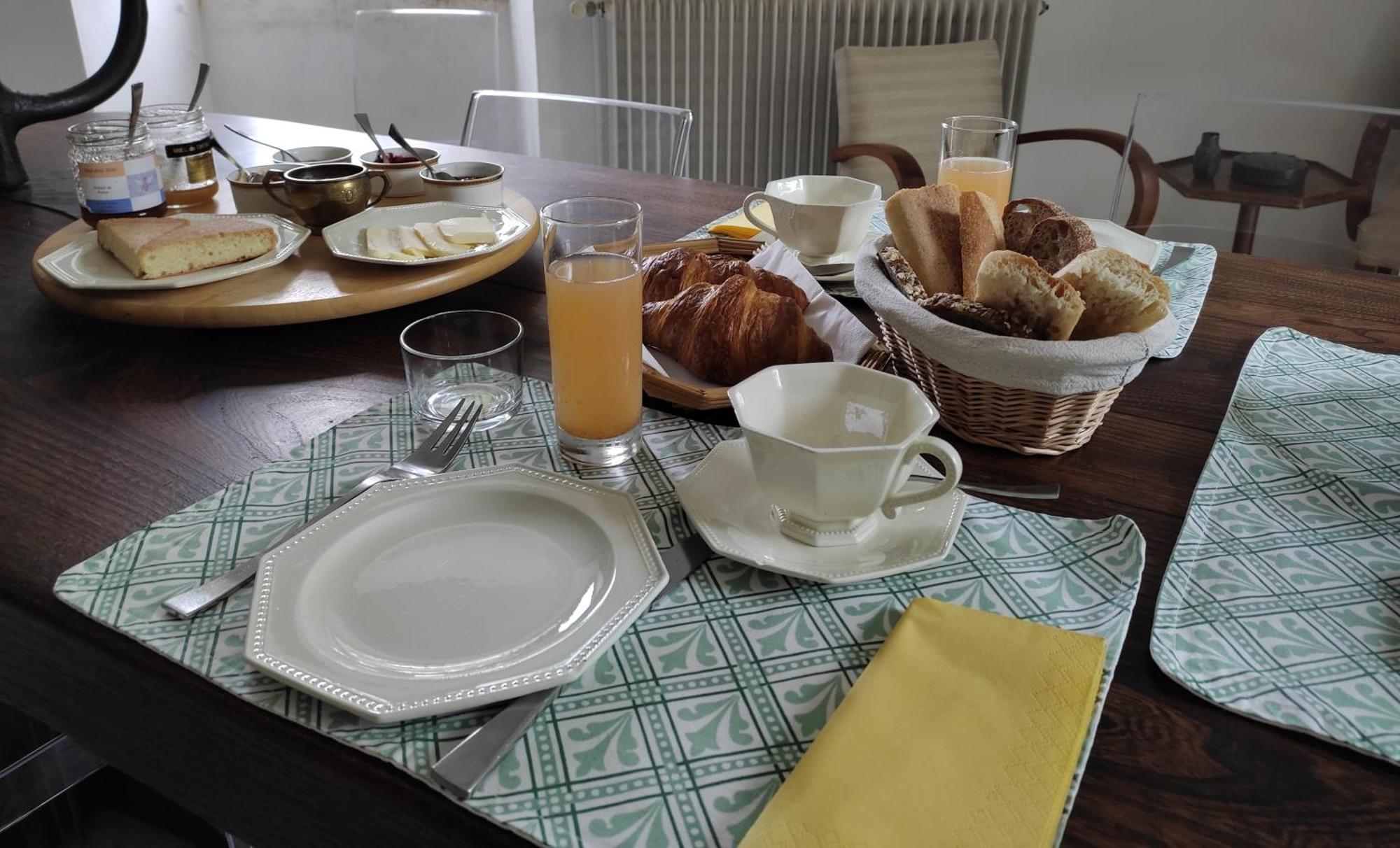 Bed and Breakfast Le Logis du Pradet à Moncrabeau Extérieur photo